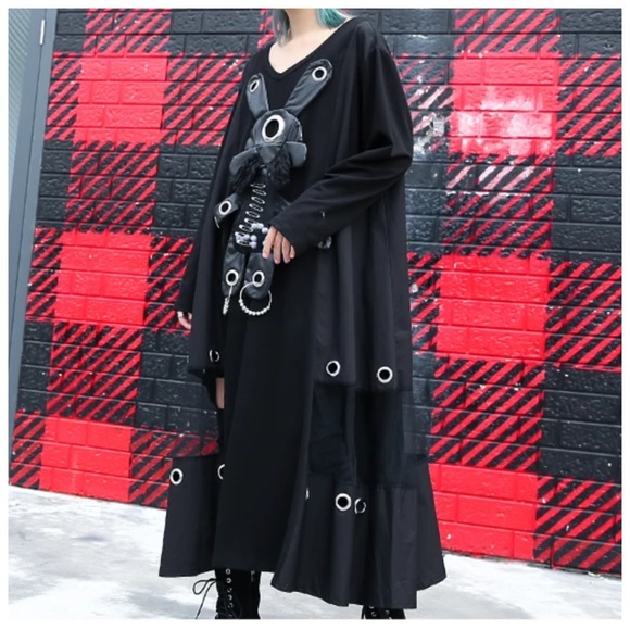 Bad Bunny Oversize Top - Picture 3 of 7